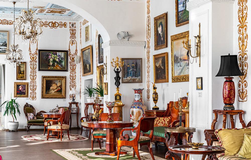 Тематическая экскурсия "Достойна восхищения! Судьбы выдающихся женщин рода Строгановых"